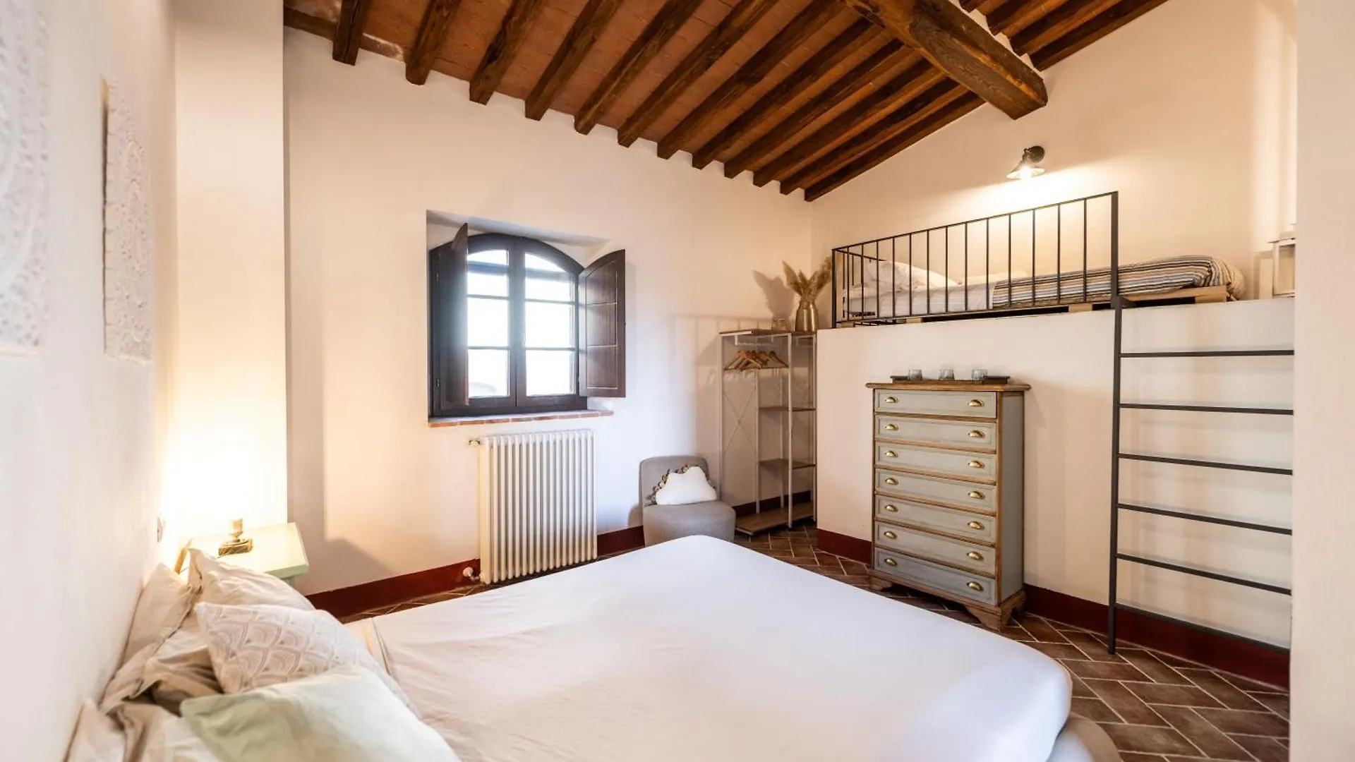 Podere Fossaccio Casa Biancospino Asciano Italy